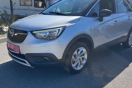 Opel Crossland (X) 55.000 km 11.890 € Nürnberg 90431