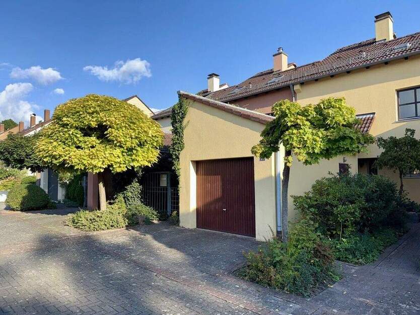 Ihr neues Haus ist da: Wohnlich in allen Facetten - Leben in Nürnberg Langwasser 5 zimmer