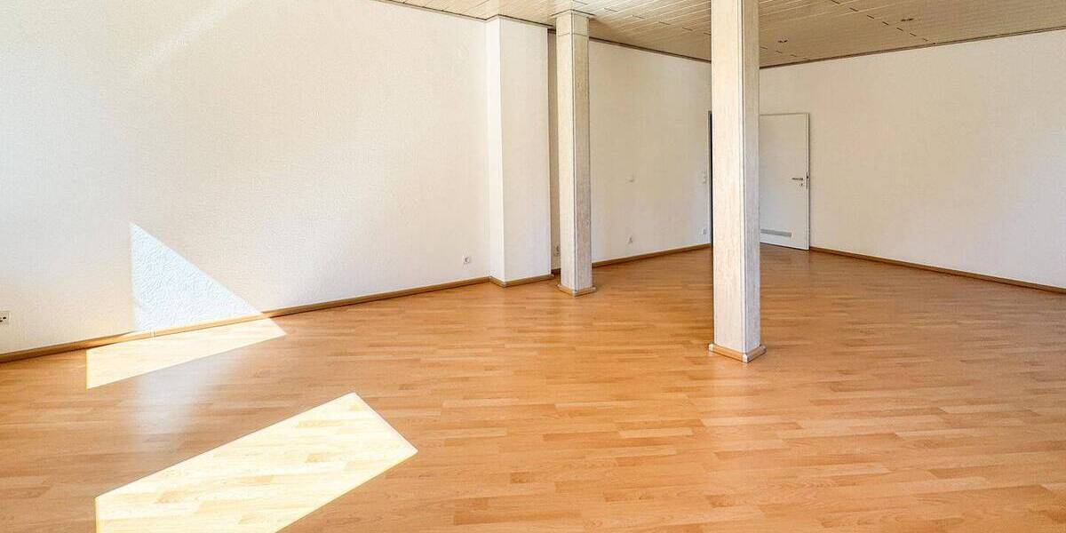 Etagenwohnung Fürth Innenstadt - 4 Zimmer, 120 m&sup2;, 349.900&euro; | Angebot:26143350