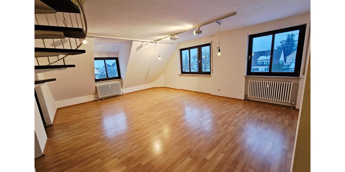 Maisonettenwohnung Nürnberg Erlenstegen - 3.5 Zimmer, 104 m&sup2;, 1.350&euro; | Angebot:25374327