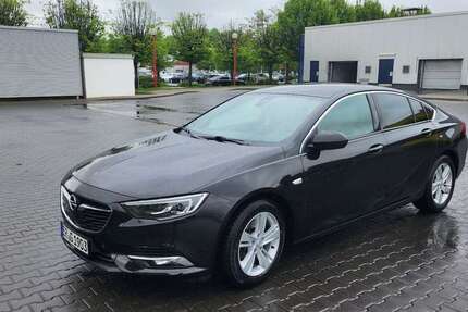 Opel Insignia 137.000 km 12.500 € Erlangen 91052