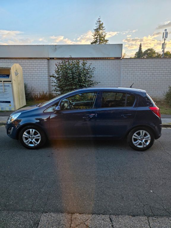 Opel Corsa 218.000 km 2.999 € schwanstetten 90596