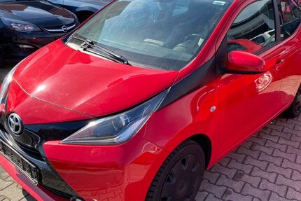 Toyota Aygo (X) 136.000 km 4.550 &euro; Fürth 90763