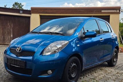 Toyota Yaris 156.102 km 3.499 &euro; Abenberg 91183