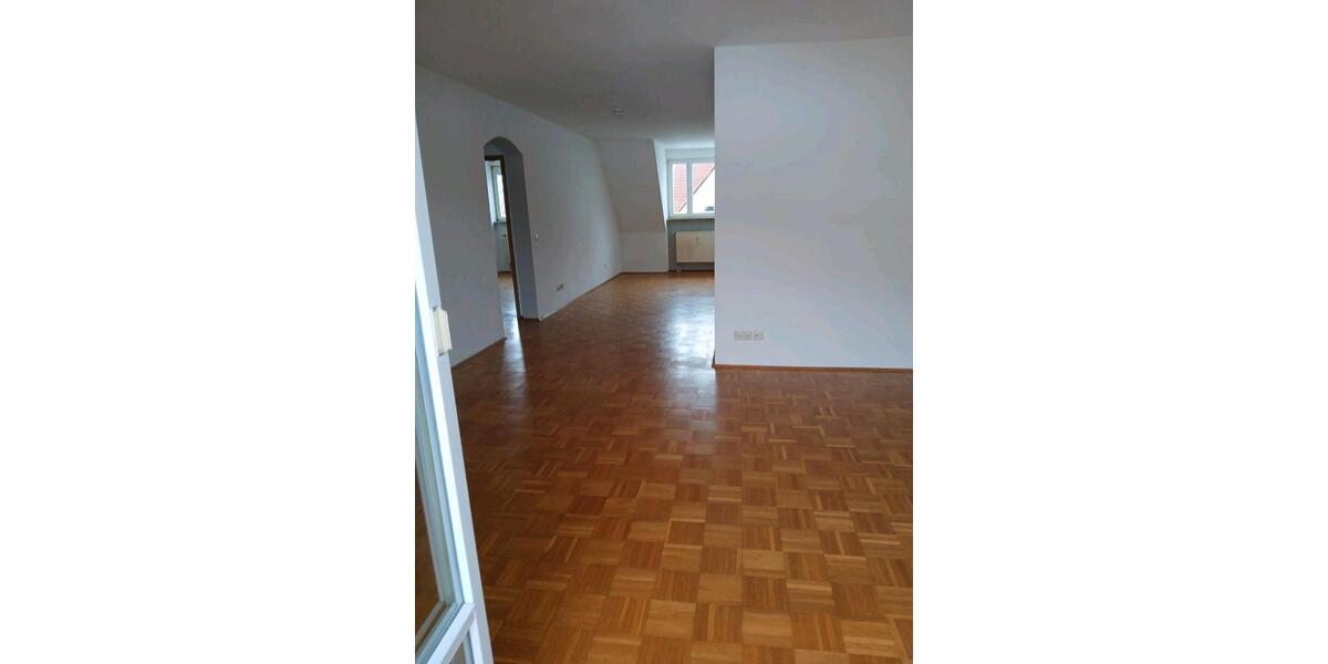 Etagenwohnung Neuendettelsau - 3 Zimmer, 83 m&sup2;, 199.000&euro; | Angebot:24826377