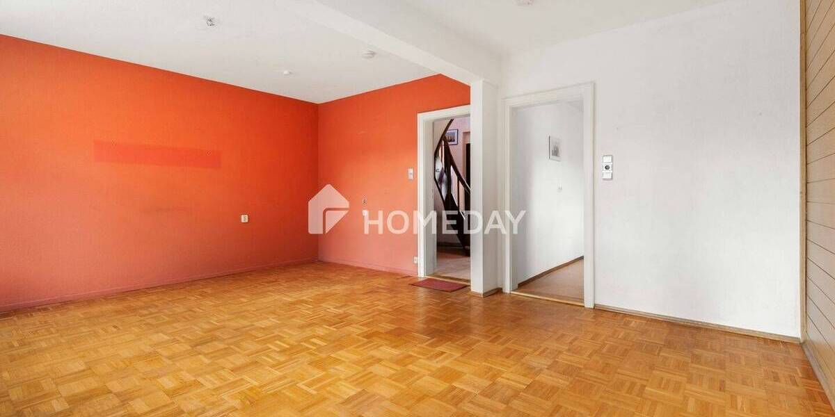 Ruhig gelegenes Reihenendhaus mit 3 Zimmern, Garage und viel Potenzial 3 zimmer