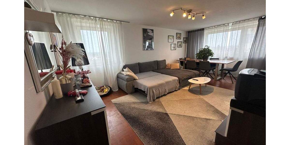 Über den Dächern Nürnbergs: Helle 3-Zimmer-Wohnung mit Balkon & Aufzug 3 zimmer