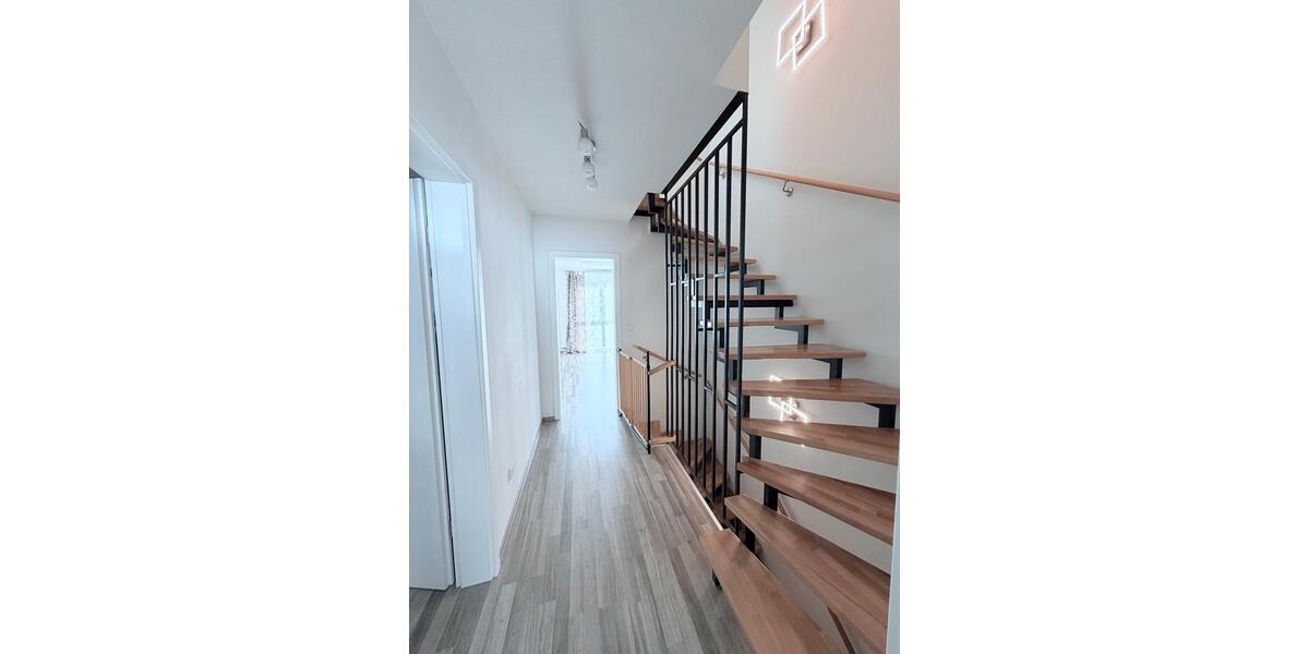 Reihenhaus Nürnberg Kleinweidenmühle - 4 Zimmer, 136 m&sup2;, 570.000&euro; | Angebot:25842408