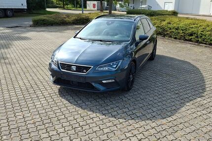 Seat Leon 143.598 km 13.500 € Fürth 90768