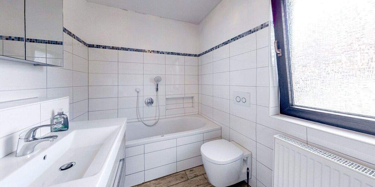 Mehrfamilienhaus, Wohnhaus Erlangen / Frauenaurach Frauenaurach - 7 Zimmer, 179 m&sup2;, 549.000&euro; | Angebot:25732868