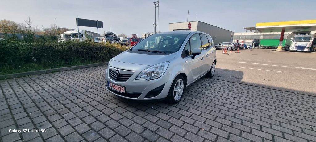 Opel Meriva 152.000 km 3.350 &euro; Fürth Burgfarrnbach 90768