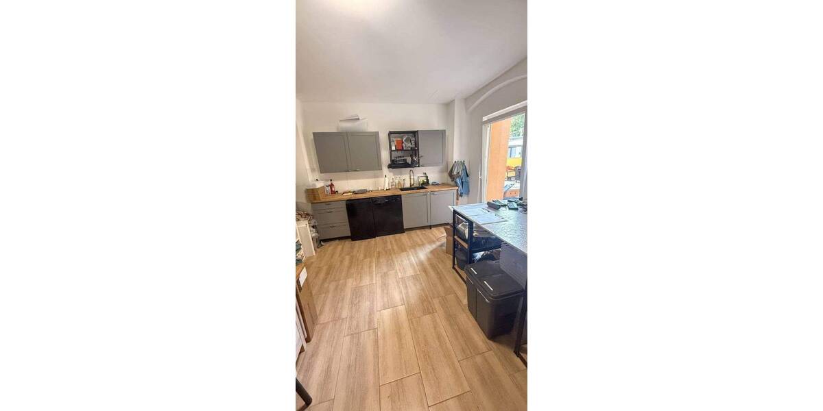 Terrassenwohnung Fürth Nordstadt - 5 Zimmer, 120 m&sup2;, 1.080&euro; | Angebot:26891611