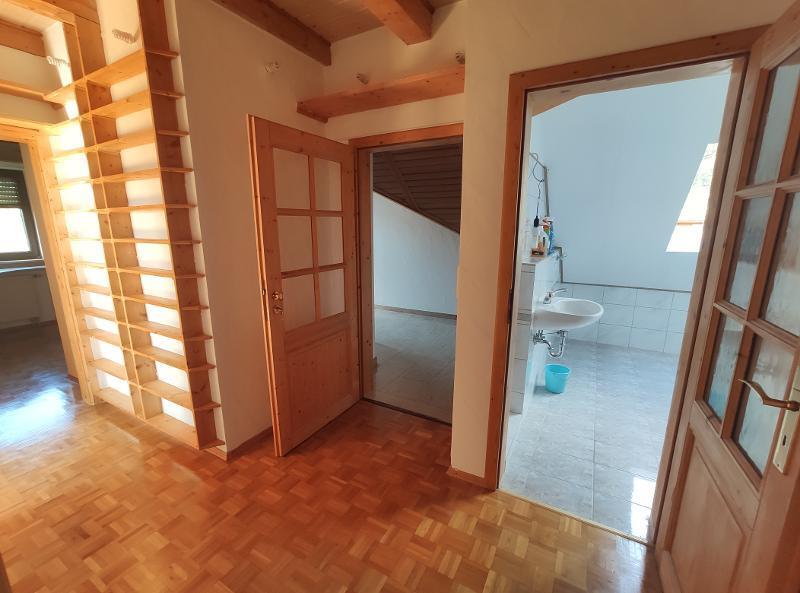 2 Zi. Whg. im 1. OG mit Dachterrasse, Stellplatz und Gartenmitbenutzung 2 zimmer