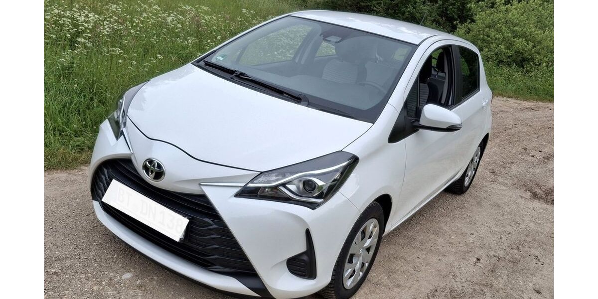 Toyota Yaris 53.000 km 12.000 &euro; Nürnberg 90402