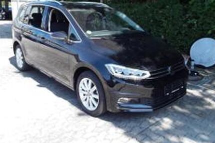 VW Touran 14.800 km 33.890 &euro; Roth 91154
