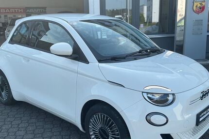 Fiat 500e 17.459 km 17.490 &euro; Eckental 90542