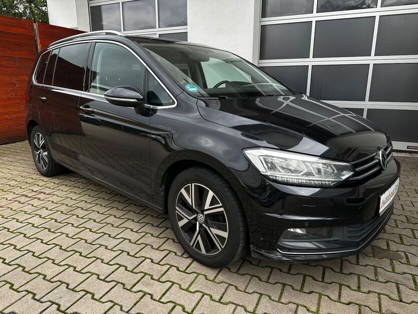 VW Touran 268.425 km 13.999 € Zirndorf 90513