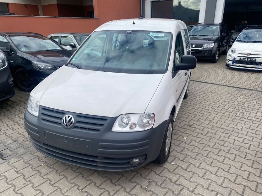 VW Caddy 111.000 km 3.490 € Fürth 90763