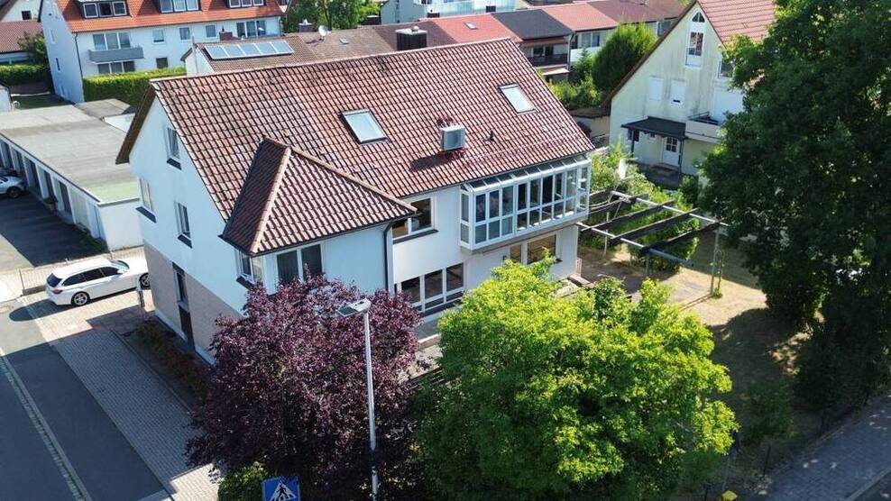 Zweifamilienhaus in Herzogenaurach-Schulzentrum Süd