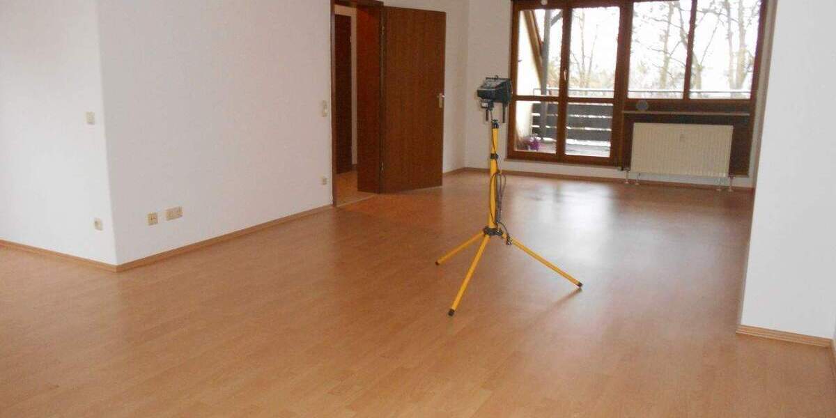 Galeriewohnung mit großem Balkon und Blick zur Rednitz, inkl. extragroßem TG Stellplatz 3 zimmer