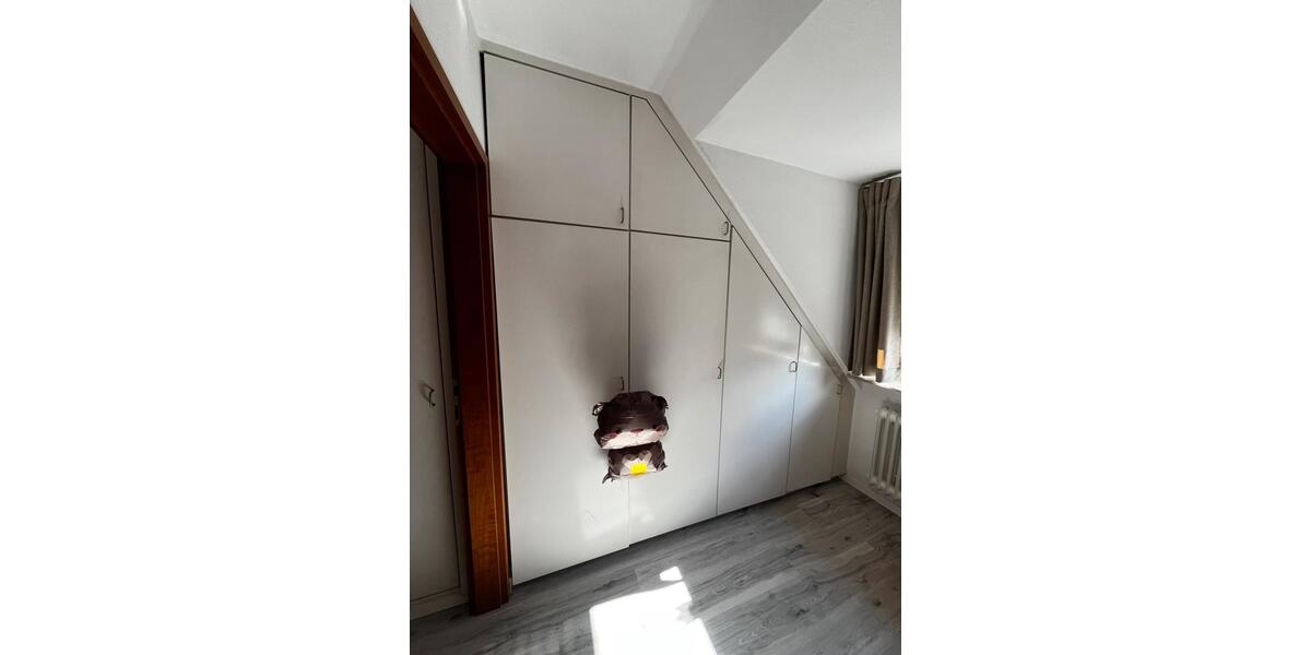 Dachgeschoßwohnung Buckenhof - 2 Zimmer, 50 m&sup2;, 1.245&euro; | Angebot:27571515