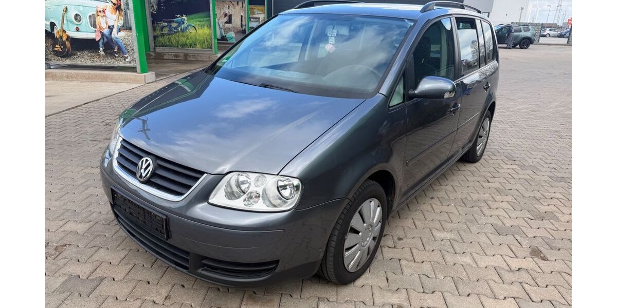 VW Touran 245.258 km 3.490 &euro; Dietenhofen 90599