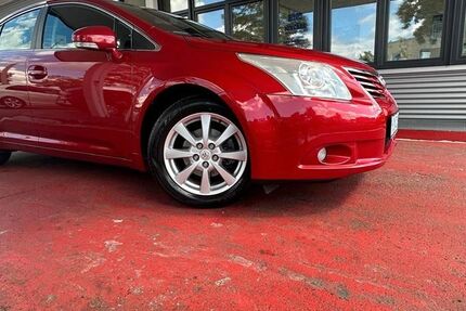 Toyota Avensis 106.142 km 7.970 &euro; Fürth 90763