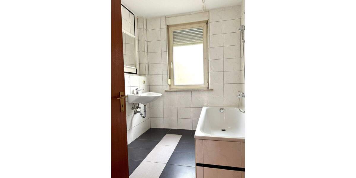 Etagenwohnung Zirndorf - 2 Zimmer, 45 m&sup2;, 510&euro; | Angebot:25771590