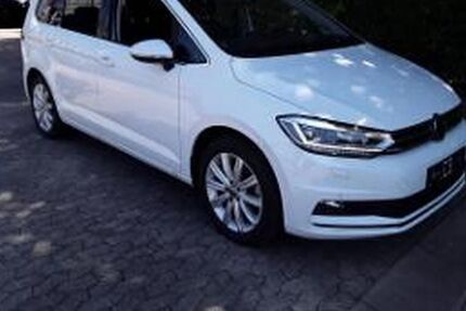 VW Touran 15.700 km 33.890 &euro; Roth 91154