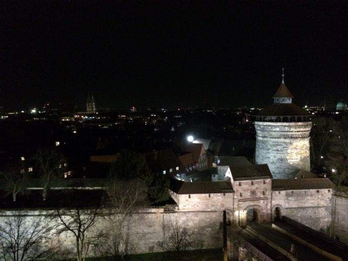 Rarität ! Traumwohnung in Traumlage Nürnberg-Johannis mit Blick über die Dächer von Nürnberg inkl. Burgblick 4 zimmer