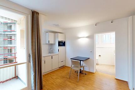 Apartment mit durchdachter Möblierung zimmer