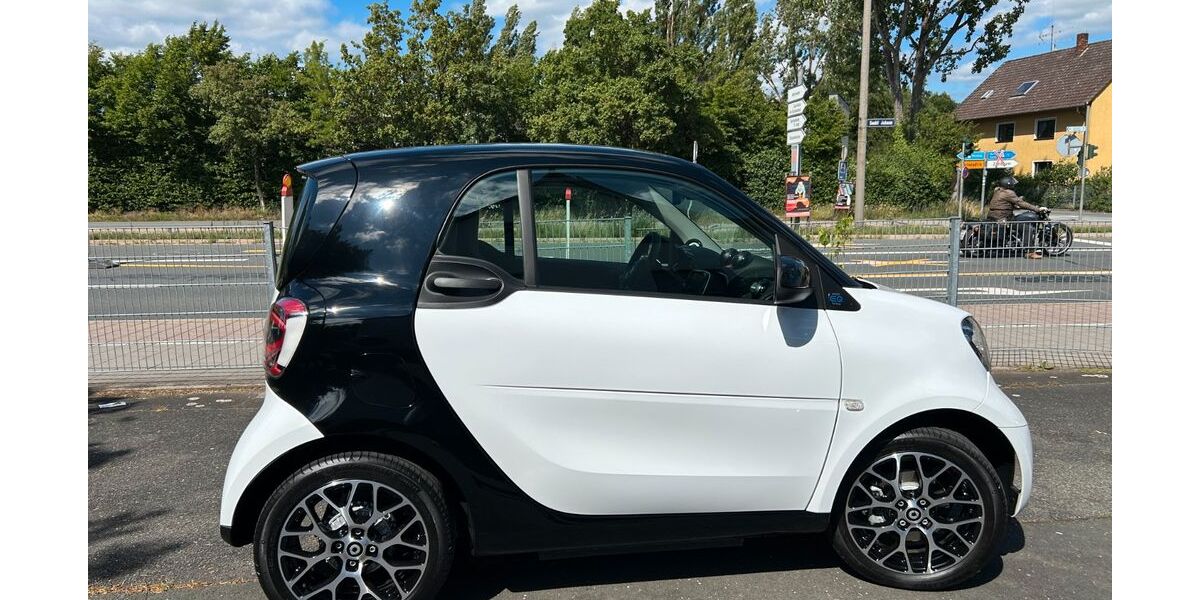 Smart ForTwo 24.230 km 12.800 &euro; Erlangen 91058