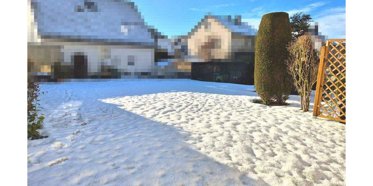 Komplettverkauf: Solides 4 FH auf ca. 989 m² Grund und Betriebsgebäude auf ca. 719 m² Grund (Gesamt ca. 1.708 m² Grundstück). 1 zimmer