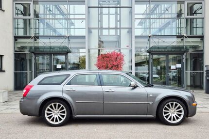 Chrysler 300C 170.000 km 10.390 € Nürnberg 90431