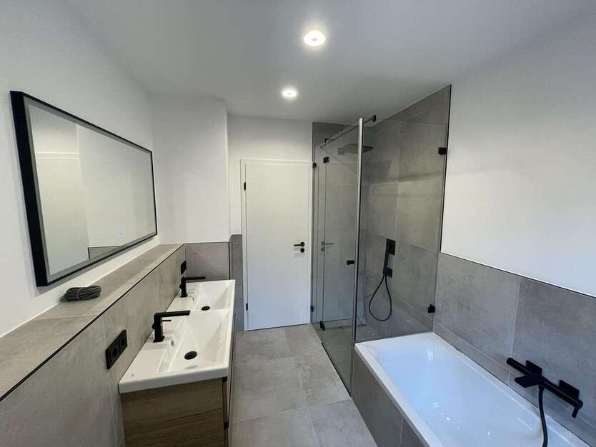 Wohnung zum Kaufen in Herzogenaurach 655.000 € 142 m² 5 zimmer