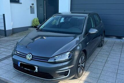 VW Golf 95.000 km 13.850 &euro; Nürnberg 90471