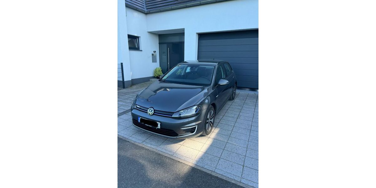 VW Golf 95.000 km 13.850 &euro; Nürnberg 90471