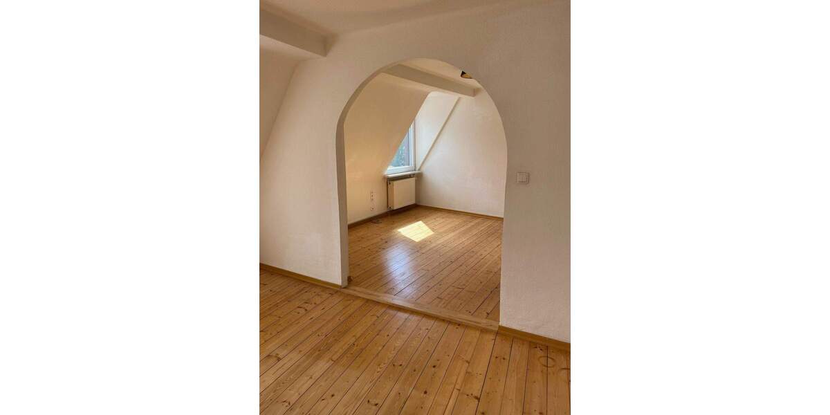 Erlenstegen ! Helle gepflegte 2,5-Zi.DG-Whg.,53 m², Holzdielenböden, Gartenmitbenutzung, 3.OG ohne Aufzug 2 zimmer