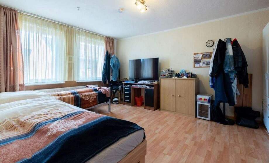 Familienfreundliche 6-Zimmer-Wohnung mit Balkon in Nürnberg Glockenhof 6 zimmer