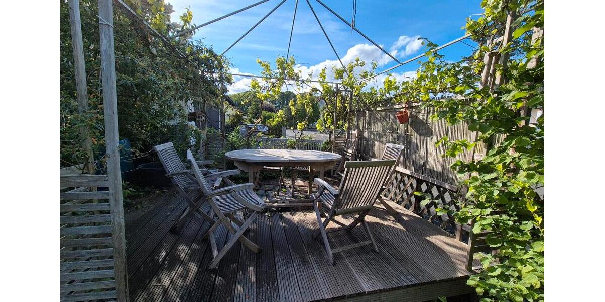 Mehrfamilienhaus, Wohnhaus Möhrendorf - 6.5 Zimmer, 198 m&sup2;, 2.200&euro; | Angebot:26306262