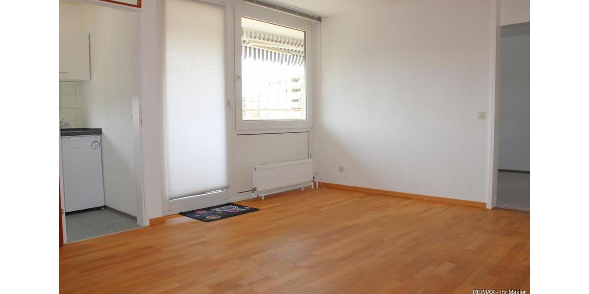 2-Zimmer-Wohnung mit Balkon und Stellplatz in ruhiger Lage in Stein! 2 zimmer