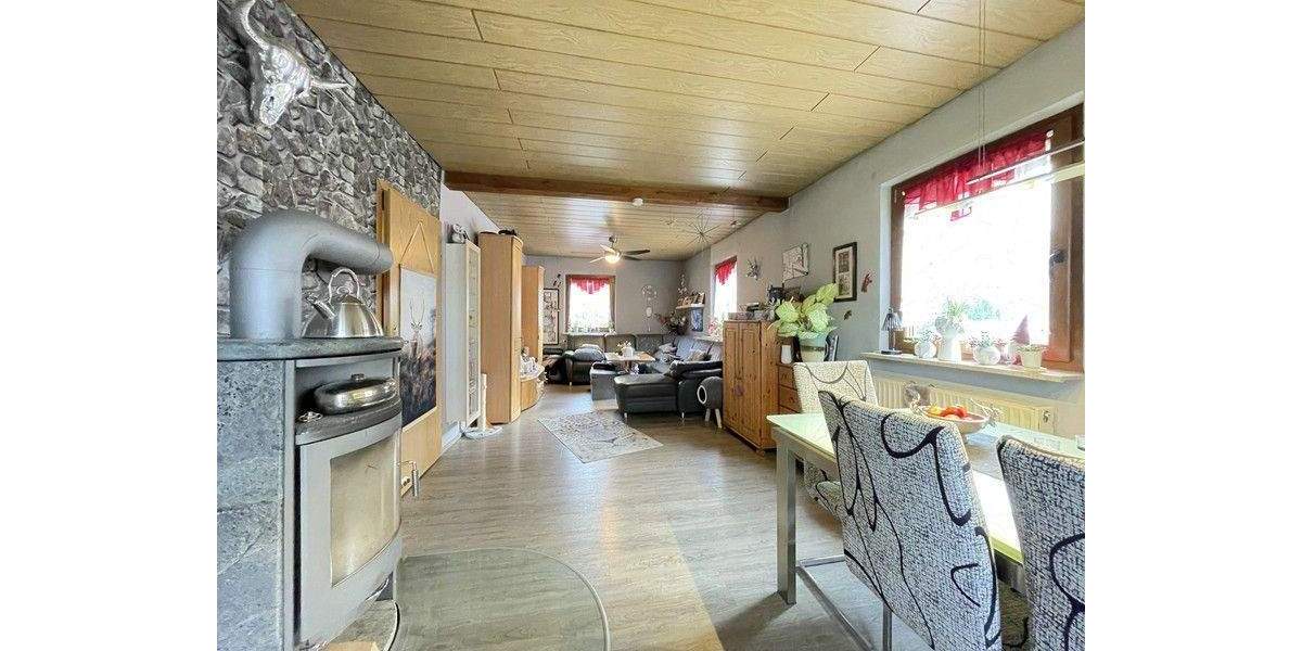 Einfamilienhaus Lauf - 4 Zimmer, 111 m&sup2;, 392.000&euro; | Angebot:25743115