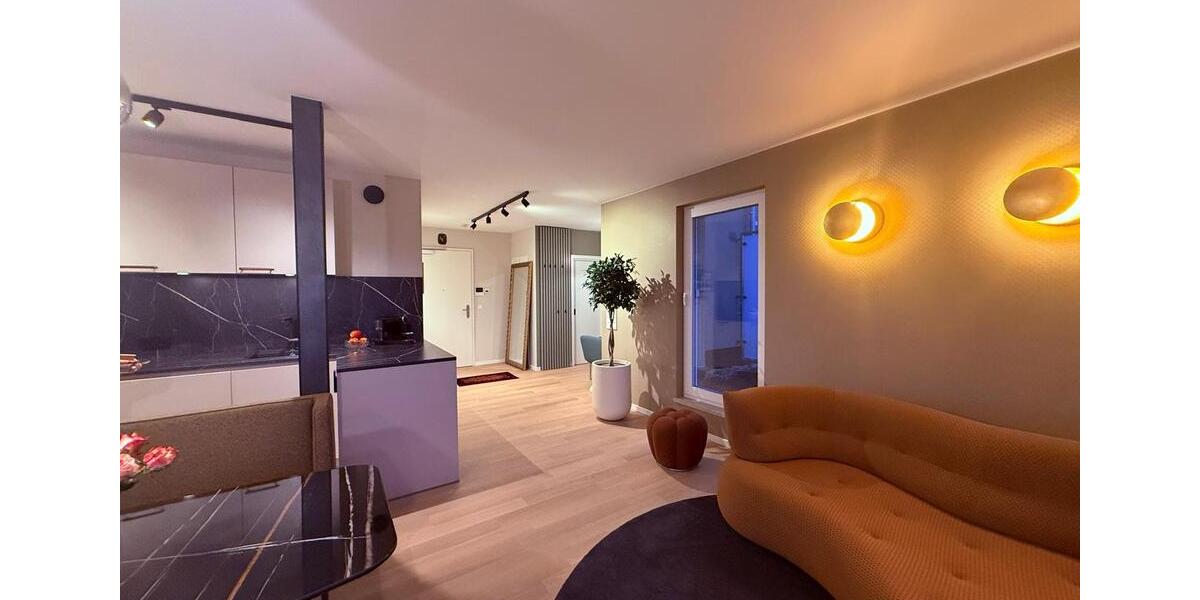 Exklusives Penthouse über den Dächern von Nürnberg-Schniegling 2 zimmer
