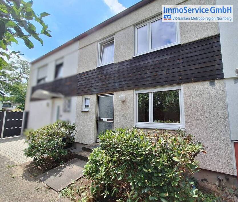 Perfekt für die Familie: Reihenmittelhaus in guter und ruhiger Lage mit Garten und Garage