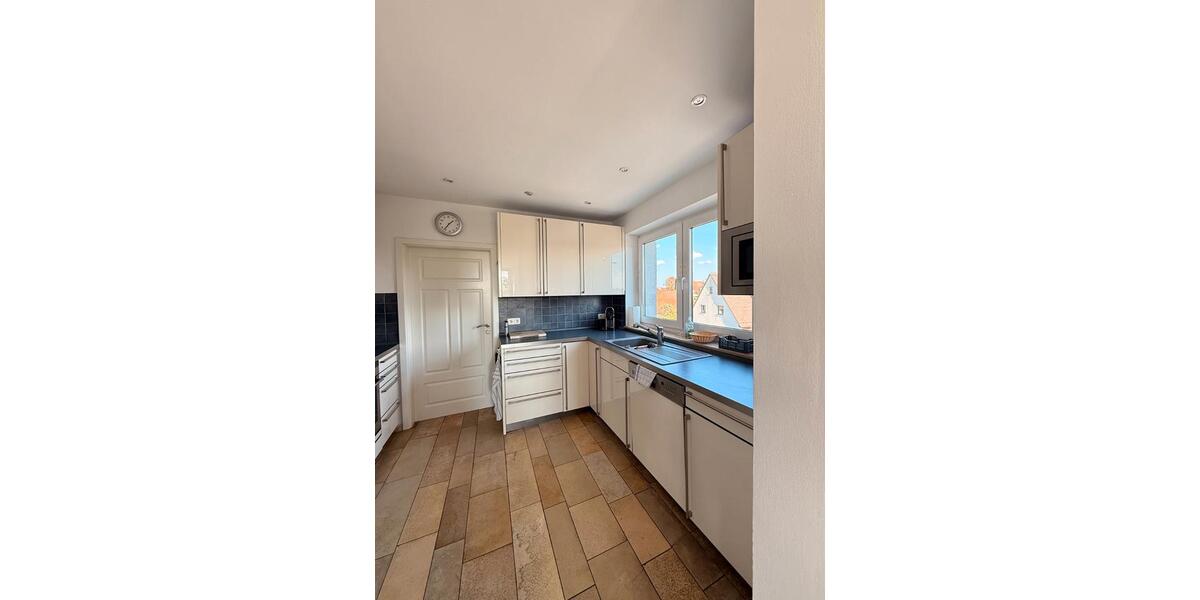 Maisonettenwohnung Nürnberg Almoshof - 5 Zimmer, 120 m&sup2;, 1.990&euro; | Angebot:27601892