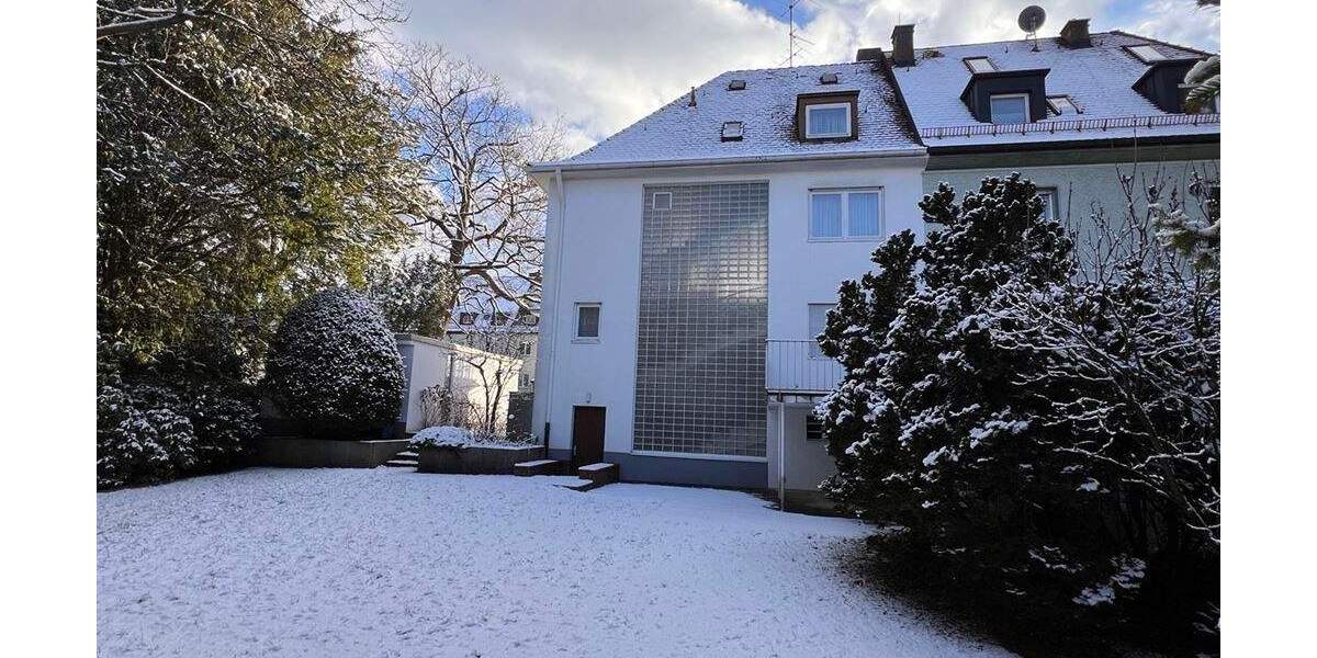 Grün + stadtnah! Nähe Rechenbergpark! Gepflegte DHH, idyllischer Garten, Ausbaupotential + Garage! 6 zimmer