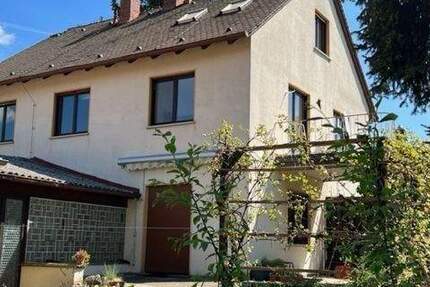 Haus Nürnberg Eibach - 7 Zimmer, 200 m&sup2;, 1.800&euro; | Angebot:26568974