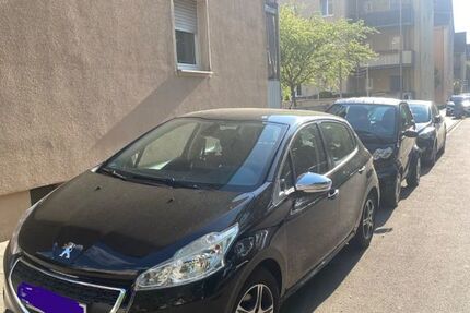 Peugeot 208 113.770 km 4.000 &euro; Nürnberg 90408
