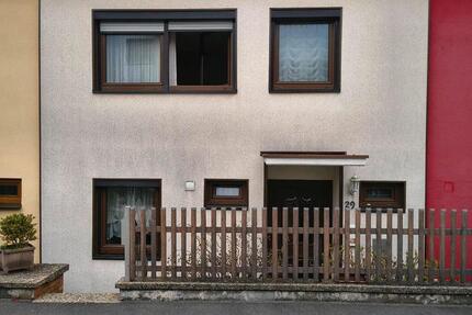 Haus Reichenschwand - 4 Zimmer, 130 m&sup2;, 375.000&euro; | Angebot:26180062