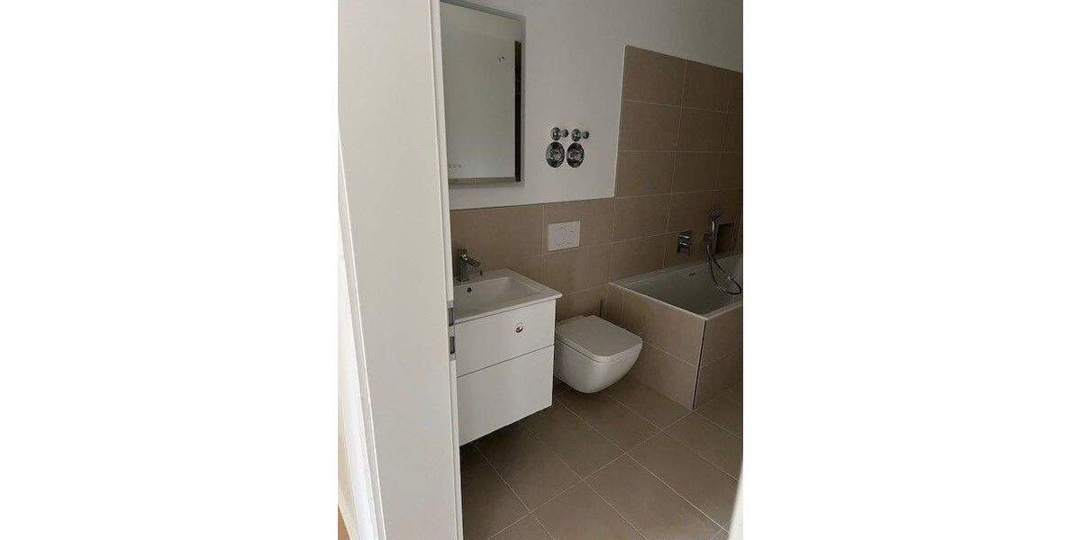 Gartenwohnung mit unverbaubarem Blick ins Grüne ! NEU und sofort fertig 3 zimmer